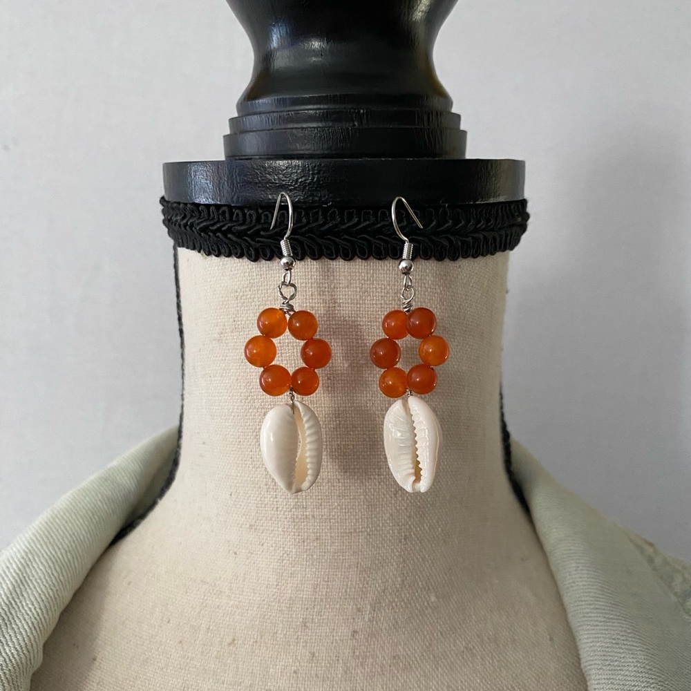 New Handmade Shell Earrings